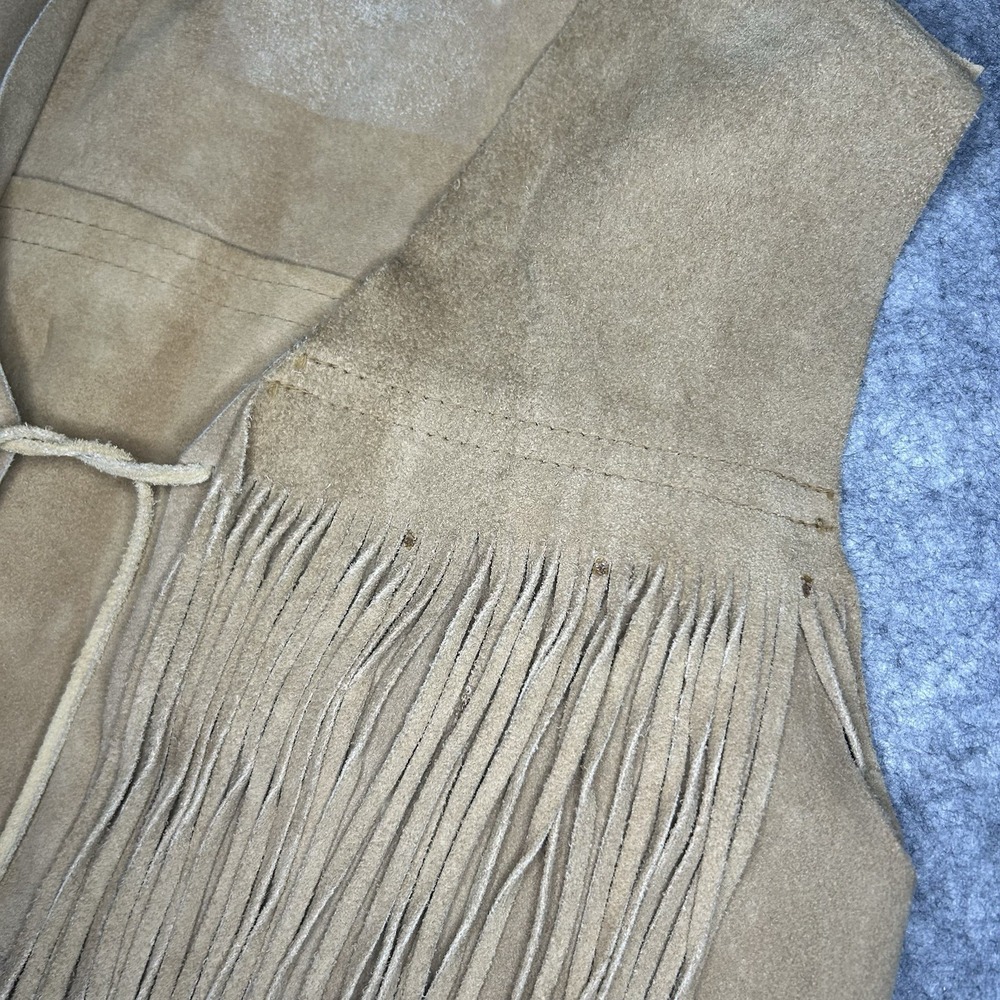 Vtg 70s Women's S Cropped Beige Suede Leather Fringe Vest Handmade - Picture 6 of 13